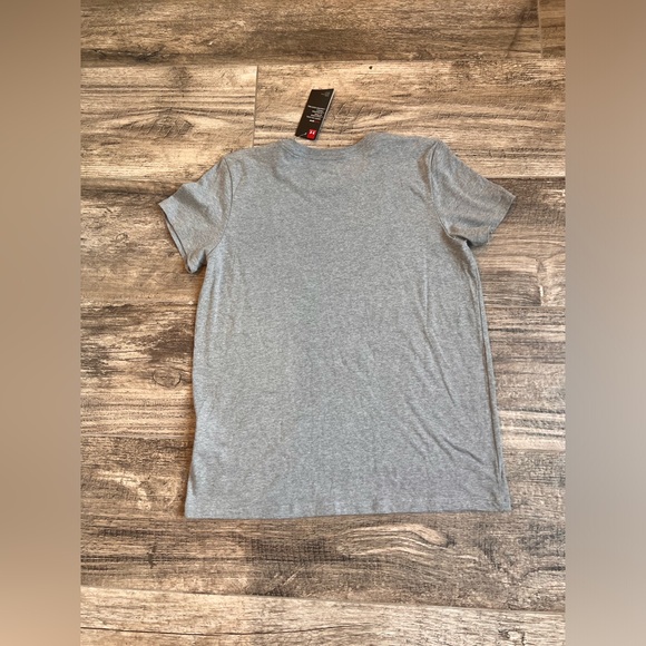 UNDER ARMOUR Womens Sportstyle Graphic T-SHIRT GREY /BLUE  Size MEDIUM NWT #96 - Picture 9 of 11